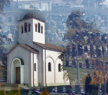 БОЖЕ, OПРОСТИ: Злочин у цркви на Лешћу -разбио прозор и упао