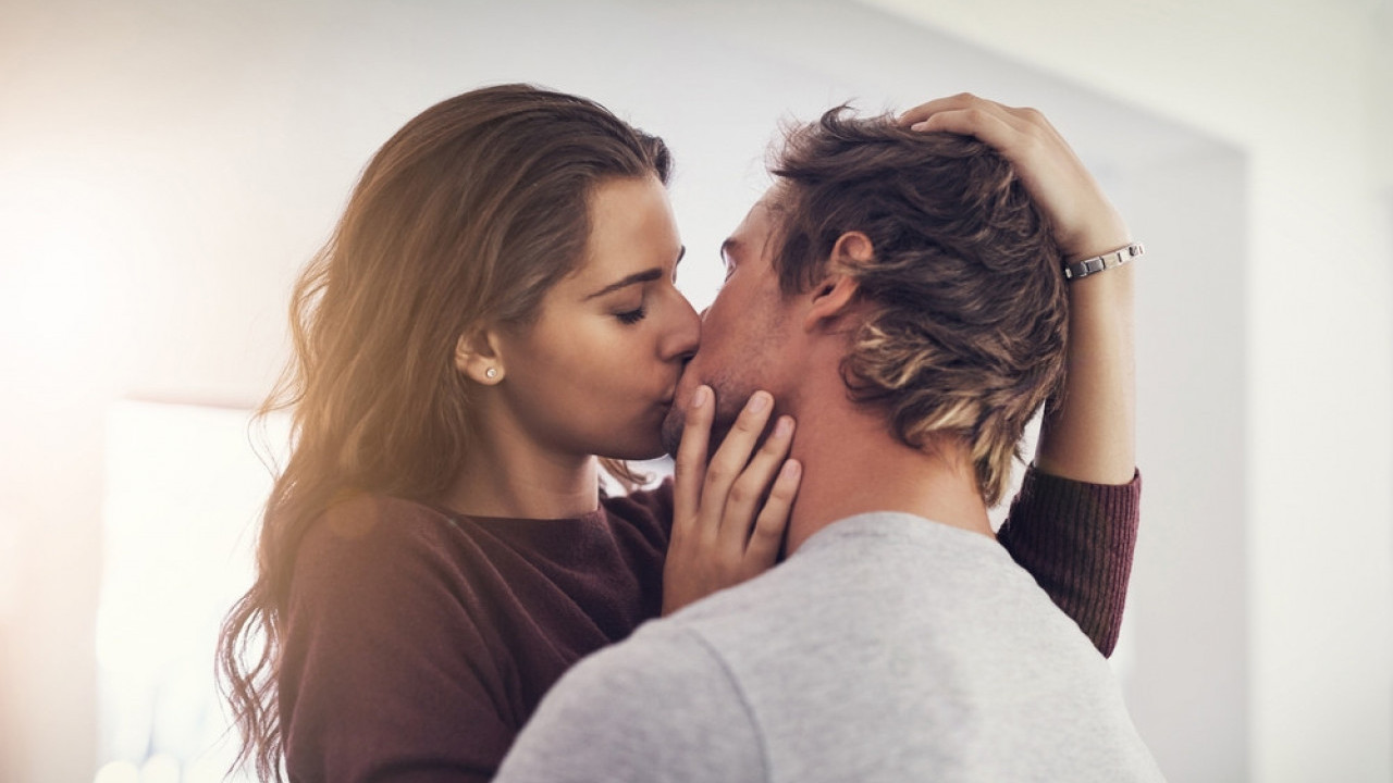 ЗАШТО СЕ ЉУБИМО-КАКО СМО ПОЧЕЛИ? Занимљива историја пољубаца