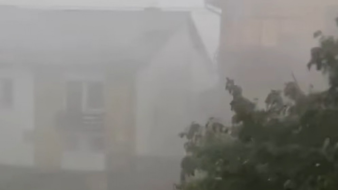 OLUJA, GRAD: Stravično nevreme pogodilo Vojvodinu (VIDEO)
