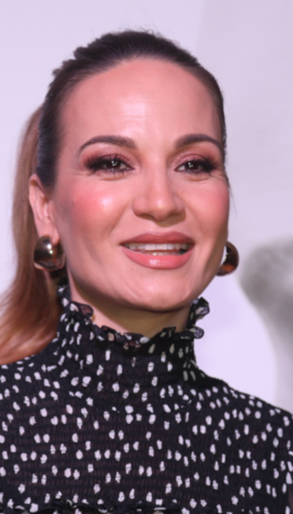 ИЗВРСНИ ПЕВАЧ КАО И ЊЕГОВА СЕСТРА: Ово је Јеленин брат ФОТО