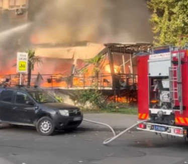 ЈЕЗИВ ПРИЗОР: Угашен пожар на НБГ, штета огромна (ФОТО)