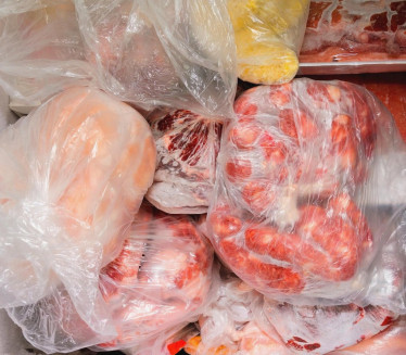 Никако у замрзивач: Ових седам намирница не смете под лед