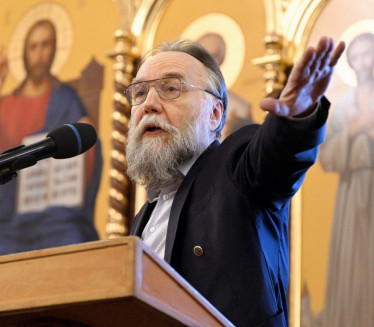 "КРСТИТЕ СЕ...БИЋЕ ПРЕКАСНО" Дугин послао мистериозну поруку