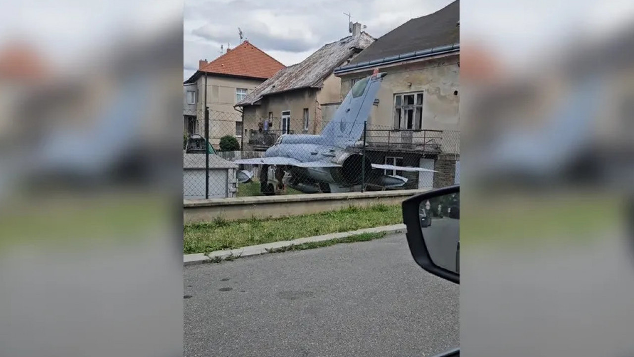 U DVORIŠTU MiG-21: Nesvakidašlji prizor iz Češke (VIDEO)
