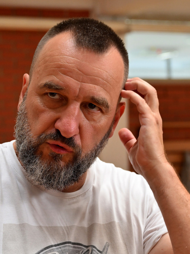"Oni su za ludnicu, priglupa masa gleda"