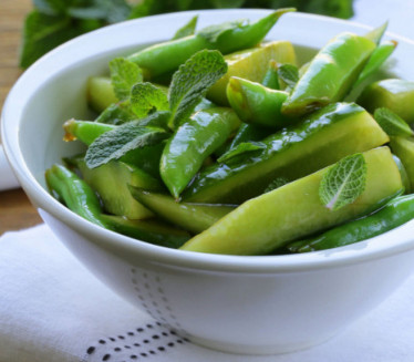 САЛАТА ОД БОРАНИЈЕ: Лагана и здрава у зимске дане