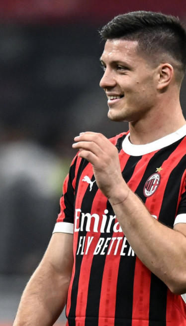 ТРЕЋА СРЕЋА: Породила се Јовићева бивша