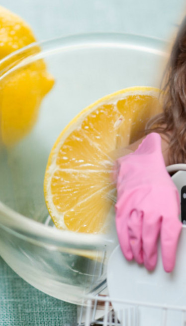 ZA KRISTALNO ČISTE SUDOVE: Moćan trik sa korom od limuna