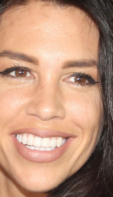 "POČELA SAM DA PRAKTIKUJEM": Kaja unajmila obezbeđenje