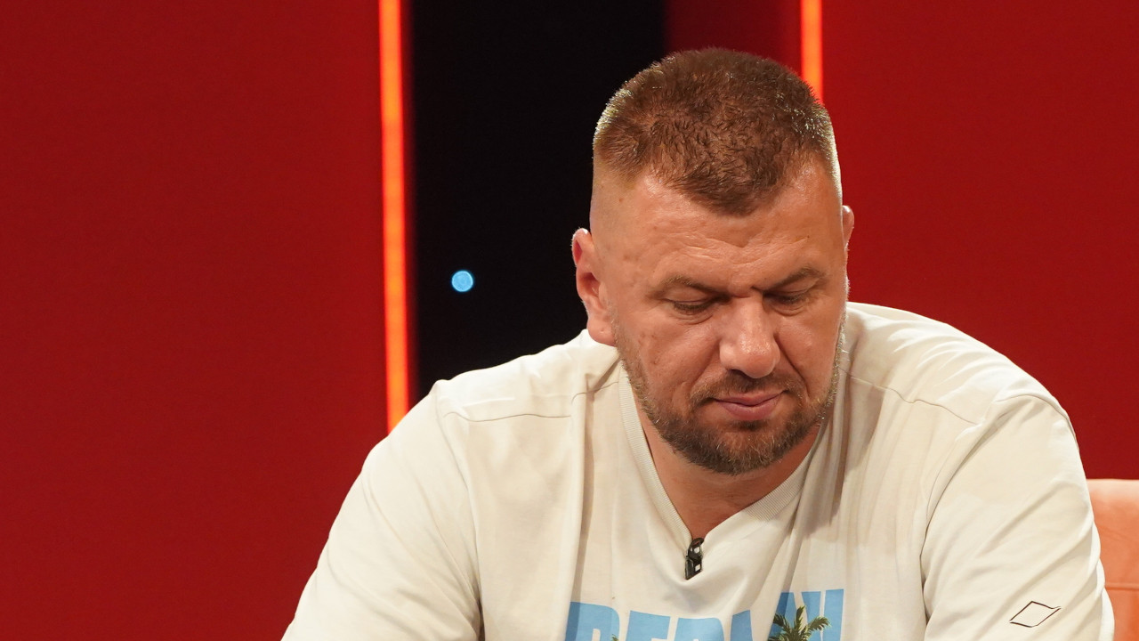 "MOJ BRAT IMA TUMOR" Janjuš se oglasio: Povlačim se... (FOTO)