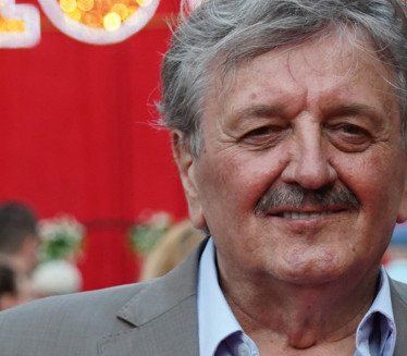 ĆERKA RADOŠU ČESTITALA ROĐENDAN: Vidite koliko liči na oca