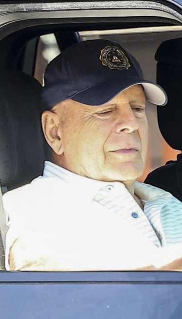 DONIRAĆE NJEGOV MOZAK: Žena Brusa Vilisa spremna na najgore