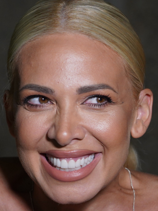 ПОВУКЛА СЕ ИЗ ЈАВНОСТИ: Милица се огласила пред порођај