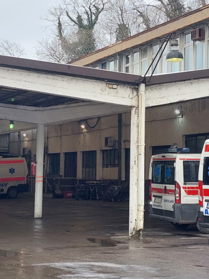 KRVAVI OBRAČUN: Muškarac izboden nožem zbog parking mesta