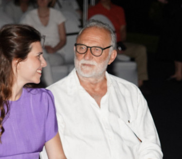 "MOJA ANICA..." Emotivna fotka Ristovskog sa 39 leta mlađom