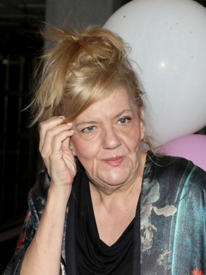 PEVAČICA DUGOVALA MARINI 10.000 EVRA