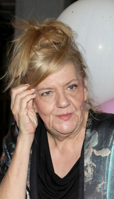 PEVAČICA DUGOVALA MARINI 10.000 EVRA