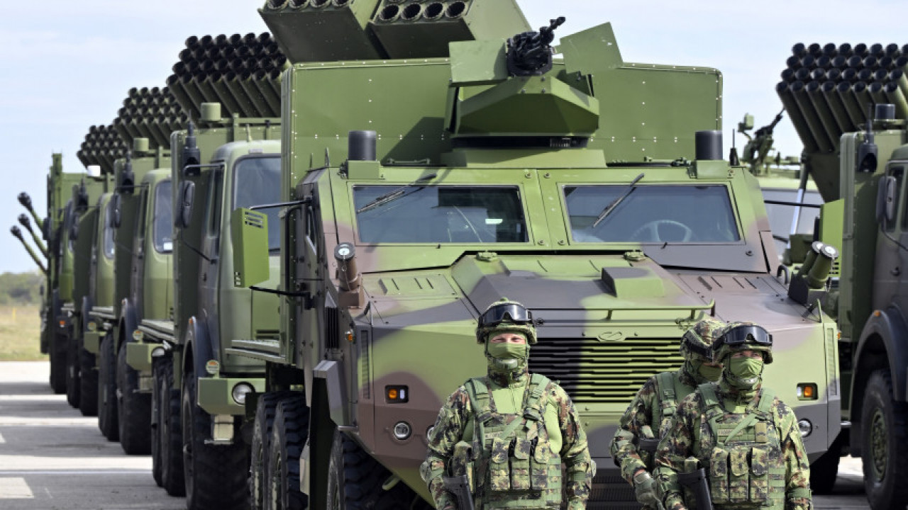 Гашић обишао Центар Министарства одбране у Нишу