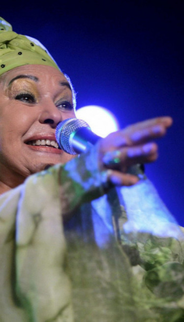 КРЕНУЛА МАЈЧИНИМ СТОПАМА: Једина ћерка Есме Реџепове (ФОТО)