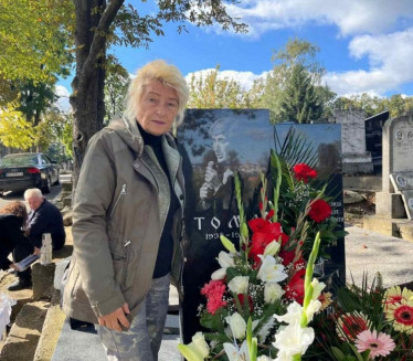 "Pevači su bili primorani da dolaze na Tomin grob" (VIDEO)