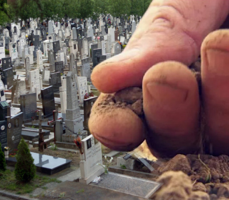 Zašto se kaže "Neka mu je laka crna zemlja"