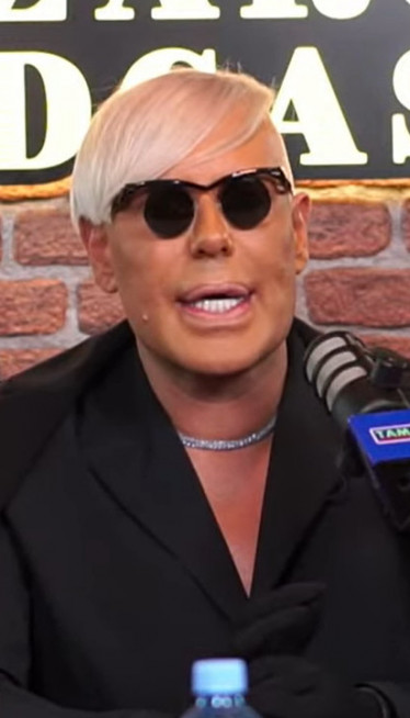 "BIO SAM PREDMET PODSMEHA FAMILIJI, PRIJATELJIMA"