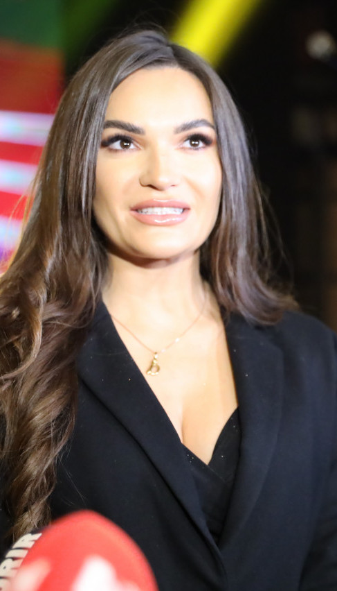 TAMARA NA POČETKU KARIJERE: Uradila ovu intervenciju