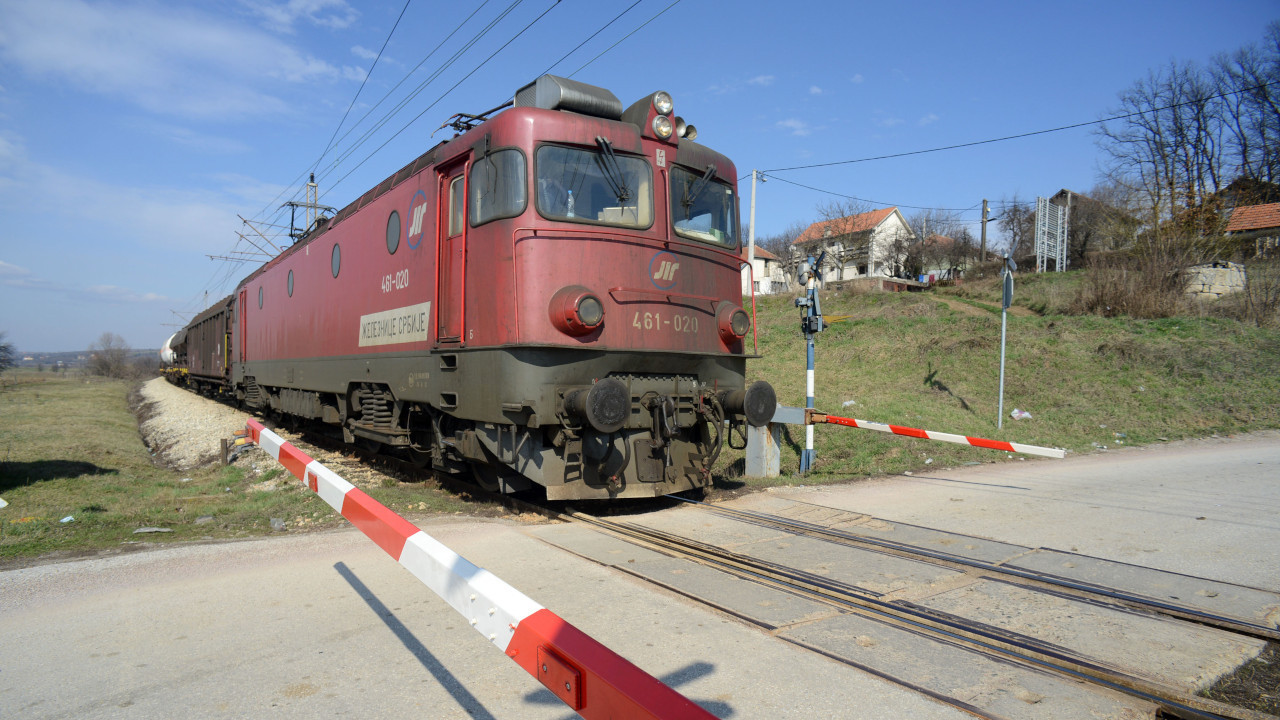 VOZ PREGAZIO ROĐENE SESTRE: Novi detalji tragedije kod Lapova