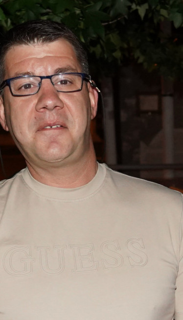 ИВАН ХОЋЕ ДА НАПУСТИ ЕЛИТУ Изведите ме, платићу колико треба