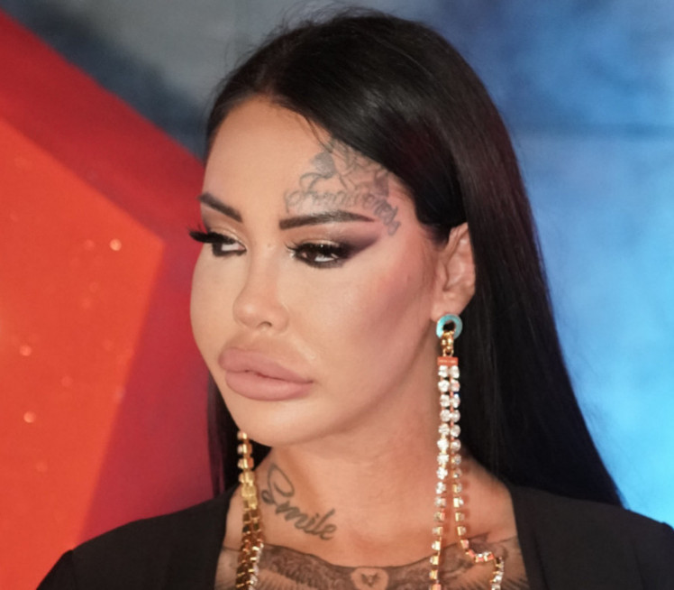 OSTAJE BEZ NEKRETNINE: Starleta prevarena za 200K EVRA