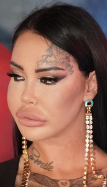 OSTAJE BEZ NEKRETNINE: Starleta prevarena za 200K EVRA