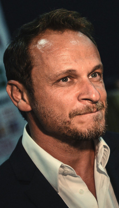 ŽIVOT GA NIJE MAZIO Enis Bešlagić pre glume radio kao grobar