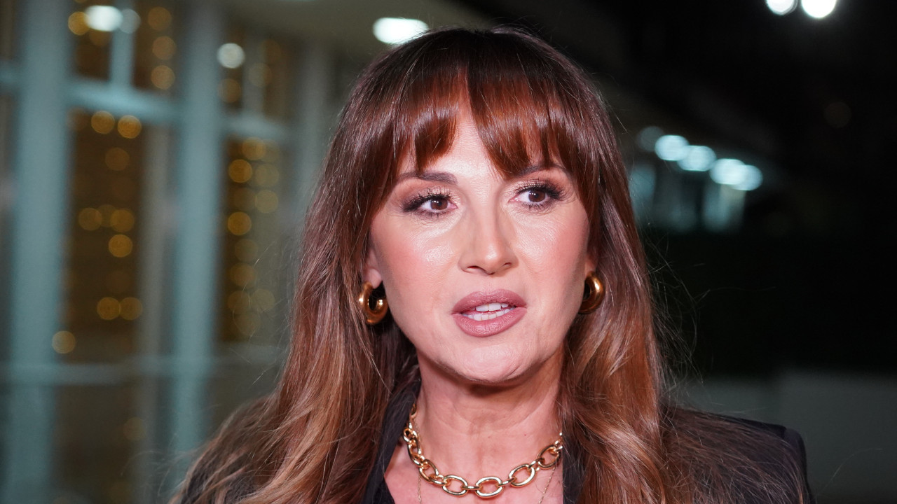 "PREVIŠE BALADA": Aleksandra odbila veliki hit