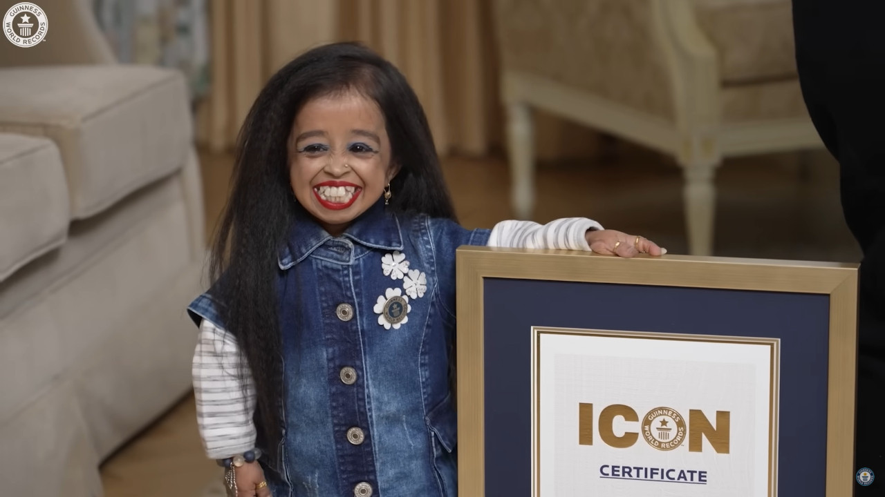 O NJOJ SE DUGO PISALO: Gde je danas najniža žena na svetu?