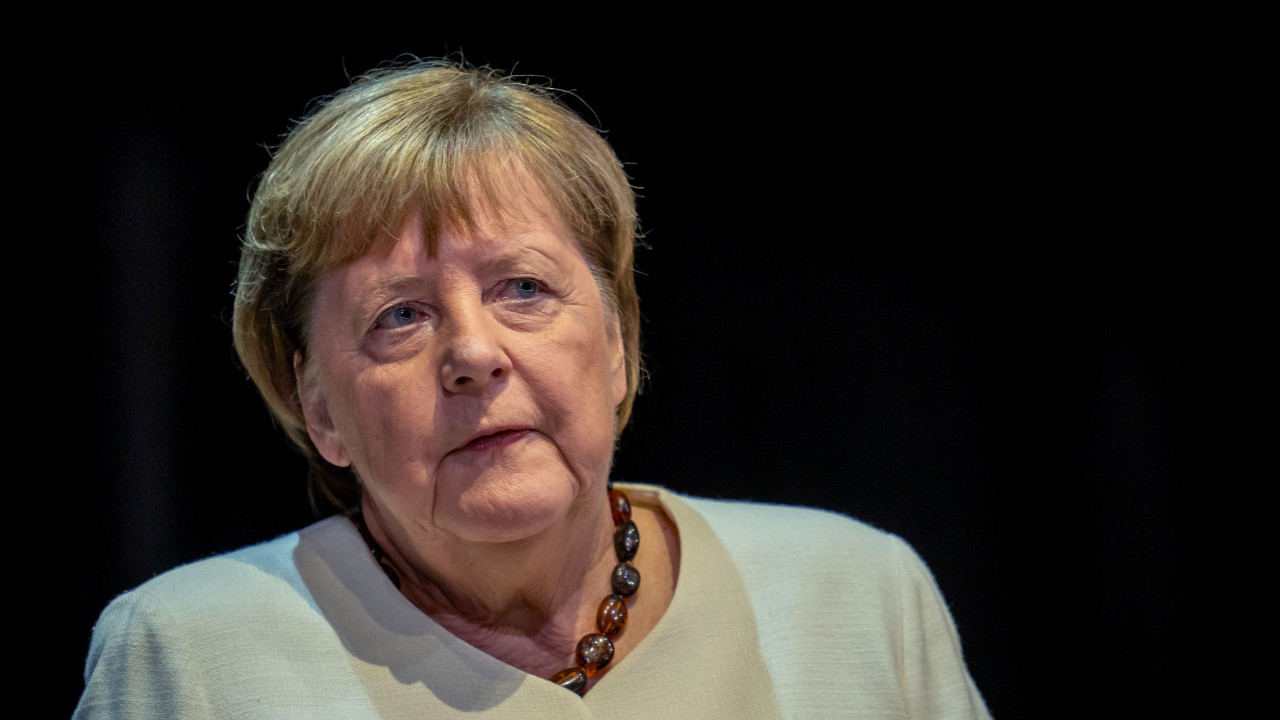 Kolika je penzija Merkelove - ima razne državne beneficije