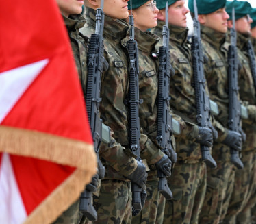 У СТРАХУ ОД РАТА: Европска земља гради моћну војску