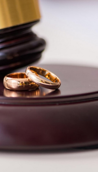 НИЈЕ ДОБРО НОСИТИ ЈЕ: Шта учинити са бурмом после развода