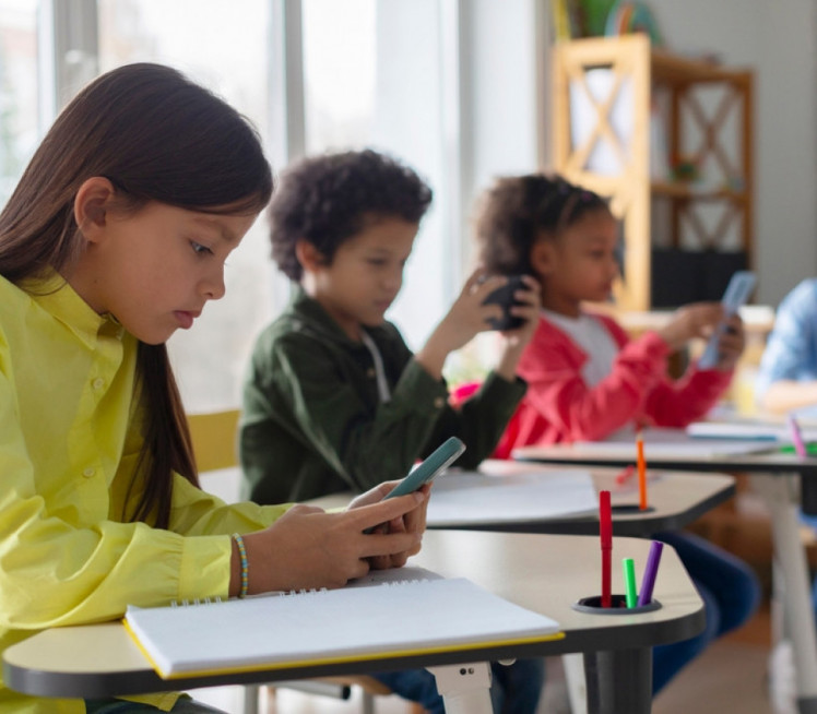 ИЗАБРАНА РЕЧ ГОДИНЕ У питању су 2 броја - ево о чему се ради