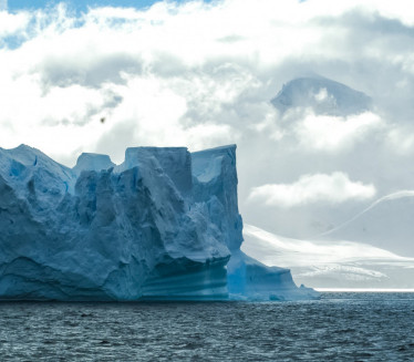 "KAO OTKRIĆE NOVOG KONTINENTA" Tajni svet ispod leda