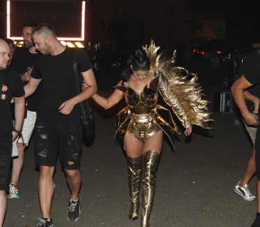 SINA OSTAVILA KADA JE IMAO 4 GODINE: Folkerka prošla pakao