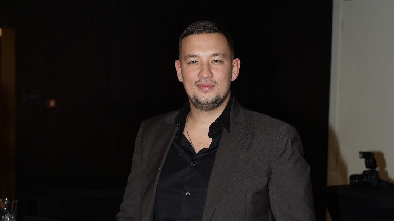 "USPAVLJIVAN UZ NARODNJAKE": Uroša je ON uveo u svet muzike