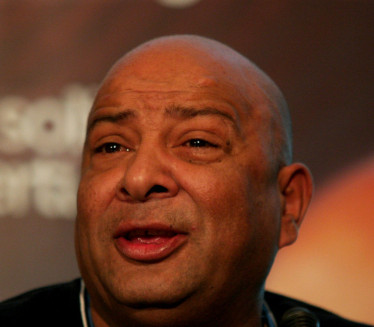 ZASVIRAO NA DŽEJEVOM GROBU: Muzičar rasplakao mnoge