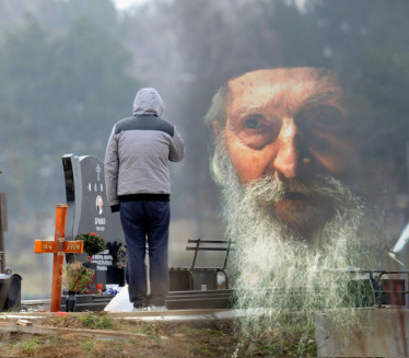 BLIŽE SE VELIKE ZADUŠNICE: Patrijarh jedno strogo zabranio