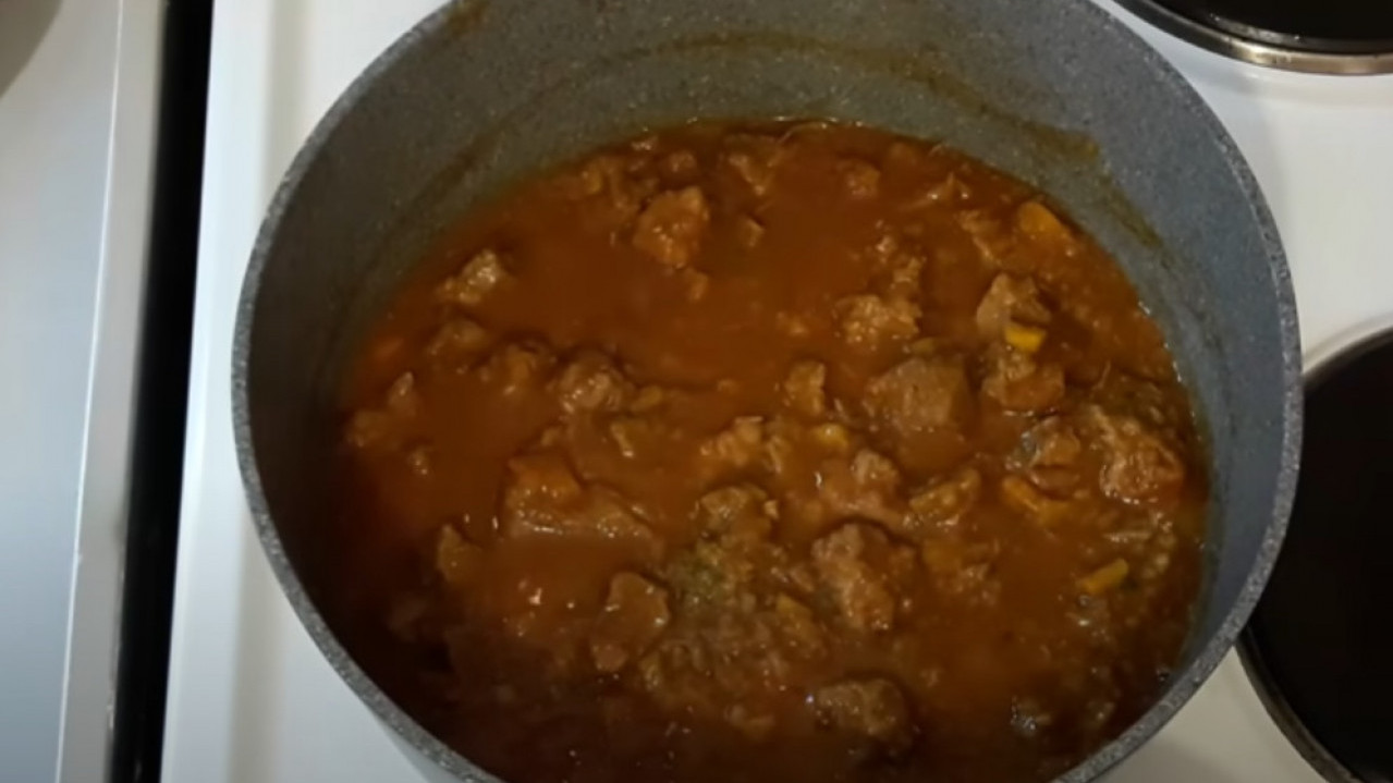 GOVORI JEZIKE: Goveđi gulaš na domaći način