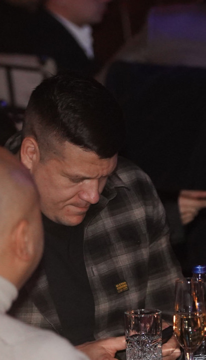 ПОСЛЕ 27 САТИ: Комби кренуо по Слобу, са њим и ова певачица