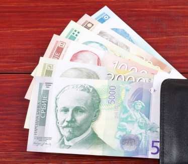 OD DANAS MINIMALAC 500€: Povećane plate zdravstvu i prosveti