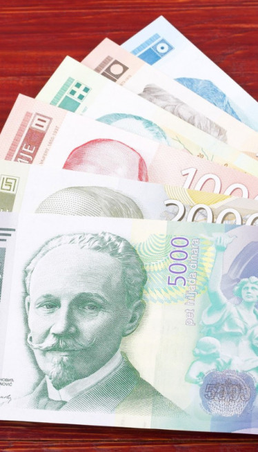 OD DANAS MINIMALAC 500€: Povećane plate zdravstvu i prosveti