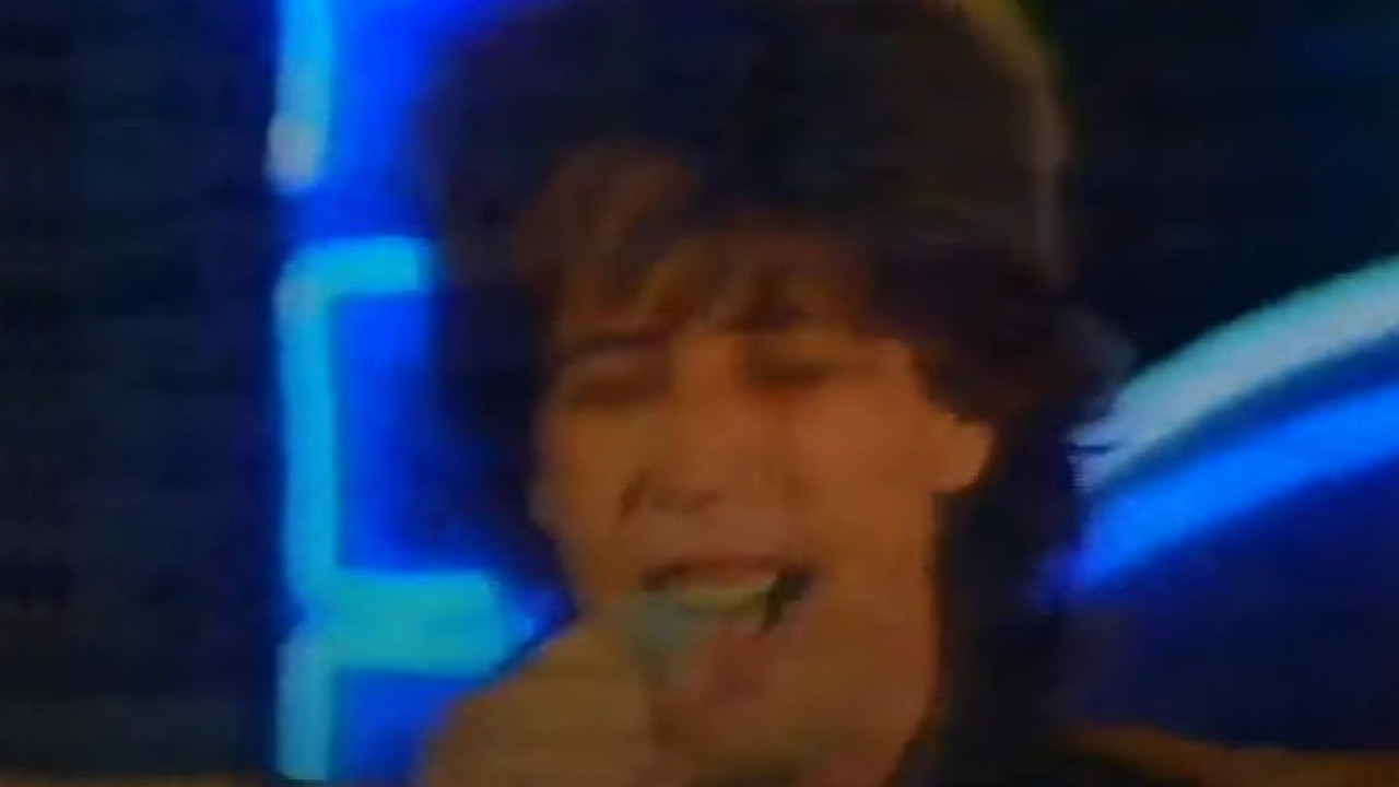 ПЕВАЧ ОСТАО БЕЗ ВИДА: Био међу најпопуларнијим '90их