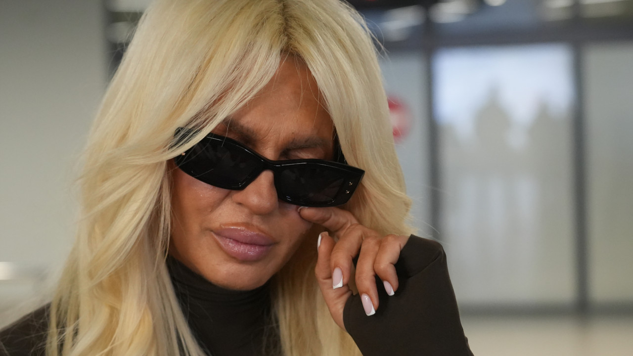 "РЕЧ ЈЕ О СМРТОНОСНОМ ВИРУСУ": ЈК погодила вест о болести