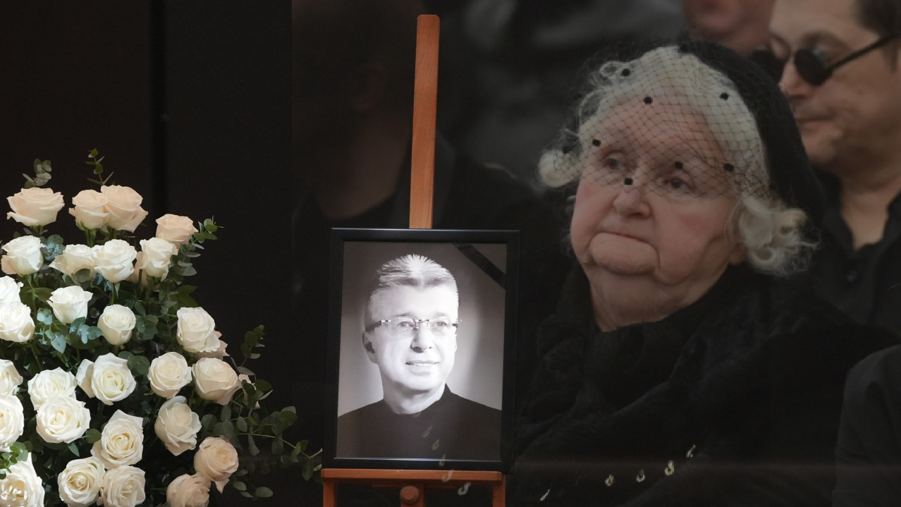 Први пут у јавности - Сашина рођена сестра уз Сузану и децу